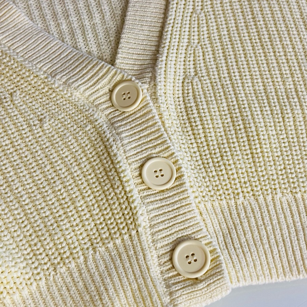 H&M Divided Butter Yellow Women's Knit Cropped Cardigan. Like new. XS. - Picture 3 of 6